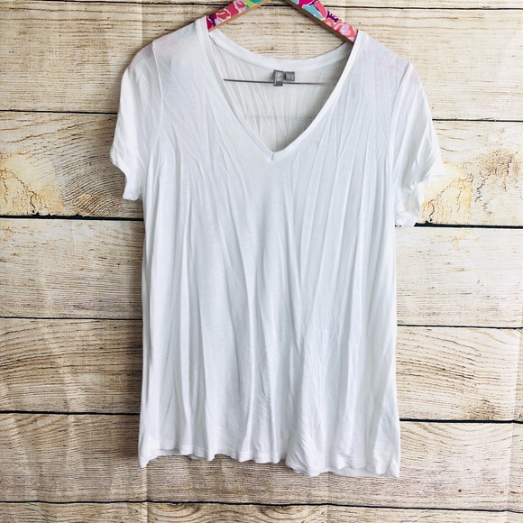 ASOS Tops - Asos vneck white tee size 8 // N12